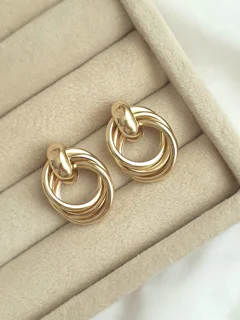 گوشواره گره ای