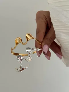 بنگل موج دار