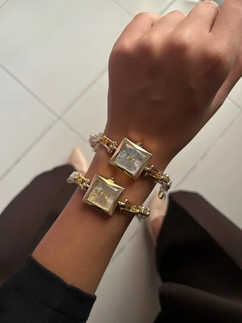ساعت طرح طلا